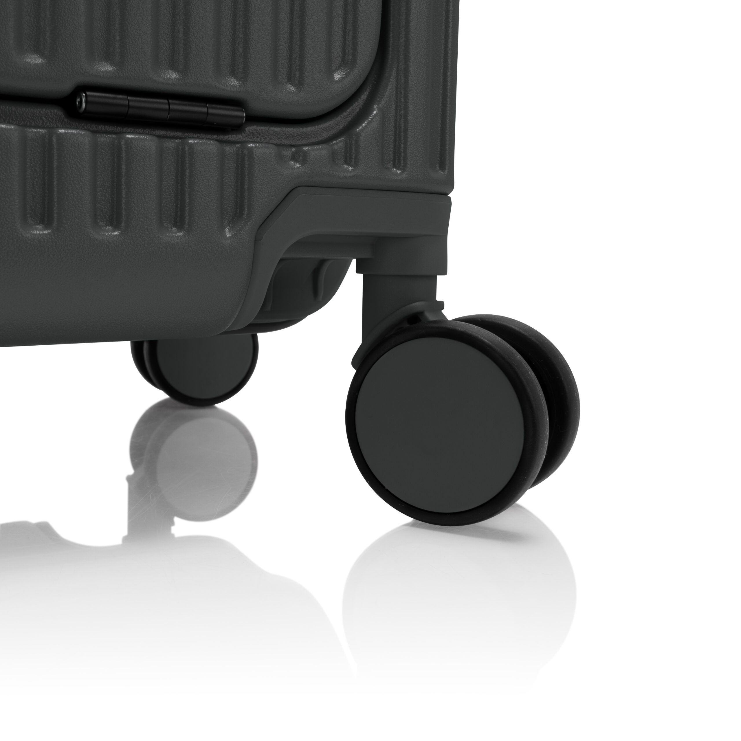Latch Luggage 21" - Shale - Image 13